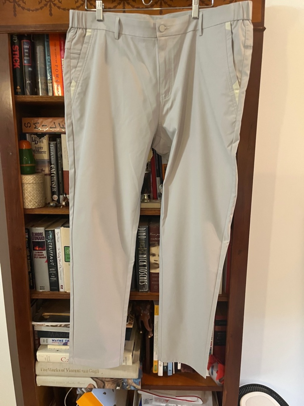 Men's Light Gray Classic Chino Pants